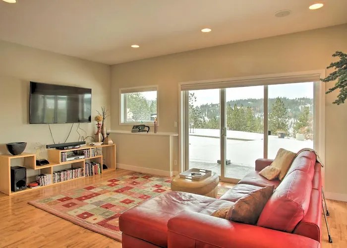 Secluded Home W/ Pool ~ 14 Mi To Coeur D'Alene!