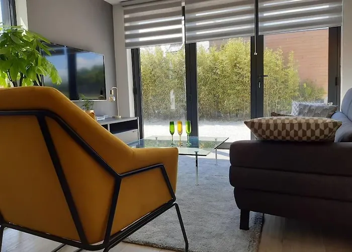 Logement 80 m2 avec terrasses entre les deux abers