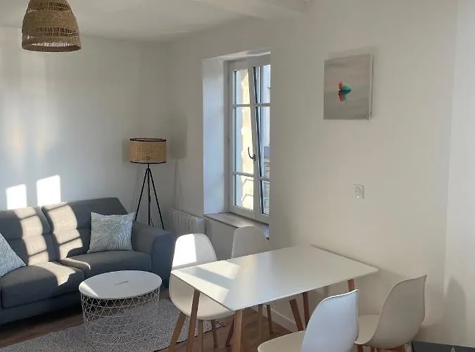Lamballe plein centre, superbe appartement 1er étage