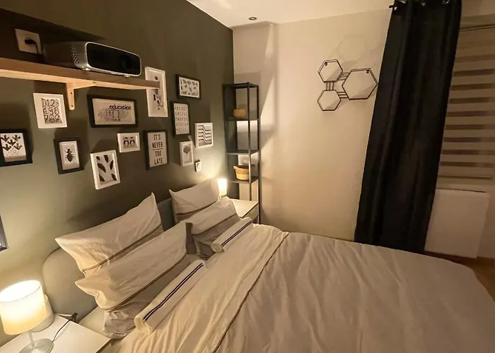 Mille et une nuit, appartement classé 3 étoiles en RDC avec exterieur et parking