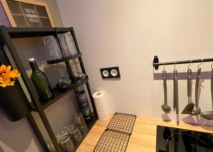 Mille et une nuit, appartement classé 3 étoiles en RDC avec exterieur et parking