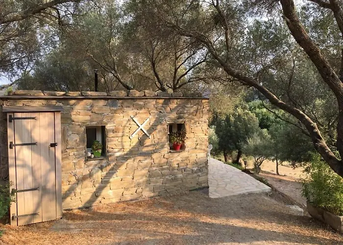 Petite maison en pierre
