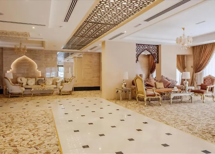 Hotels with pool Crystal Plaza Al Majaz