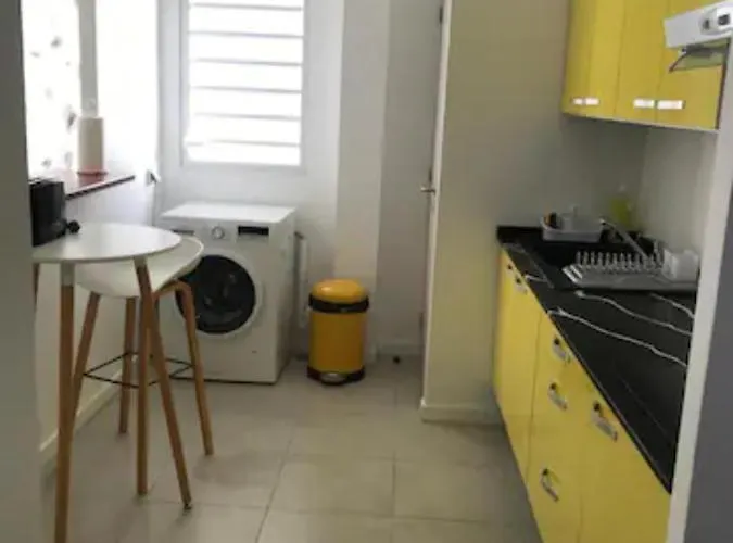 Meuble De Standing Au Coeur Des Commodites