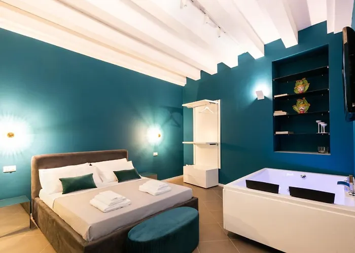 Carlo Suite Apartments con Vasca Idromassaggio