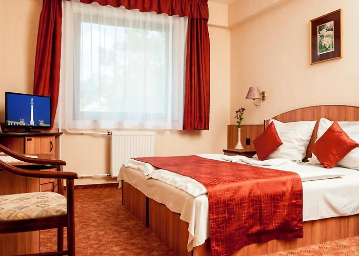 Cheap hotels Beatrix