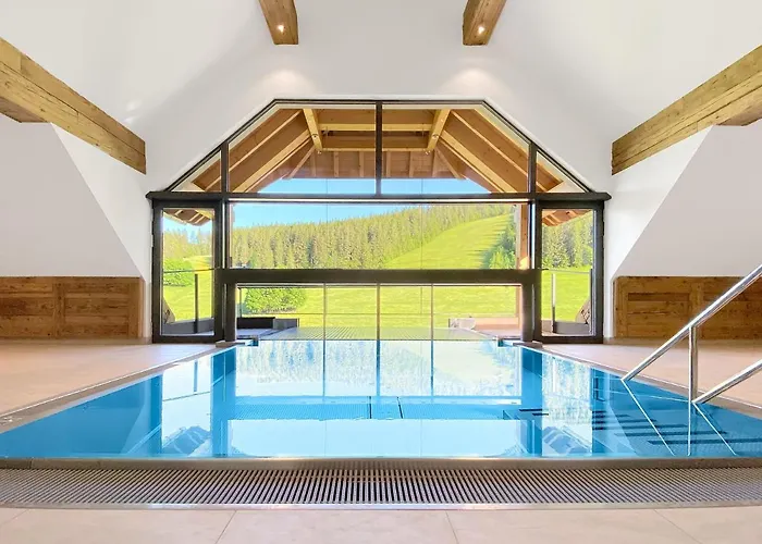 Hotel nahe College: Schwarzenbach - Apartments & Rooftop Pool