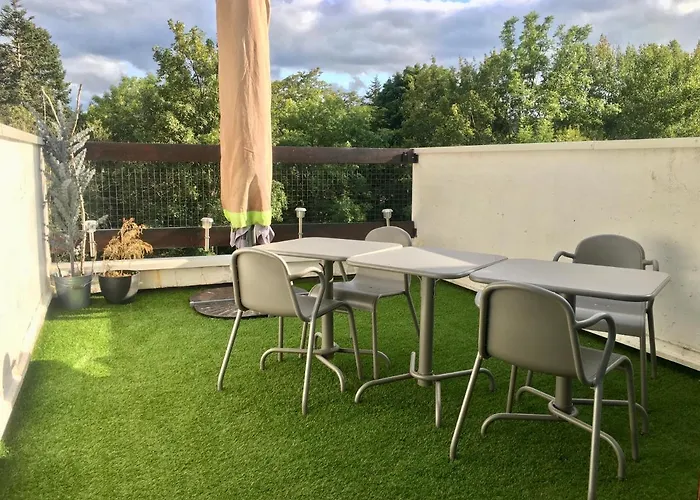 Les terrasses du château de Murol - Studio 4p au pied du château de Murol