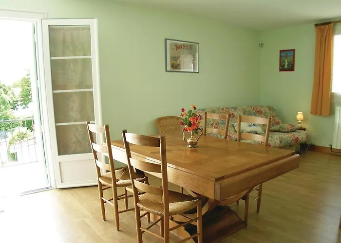 Lovely Apartment In Vaux Sur Mer