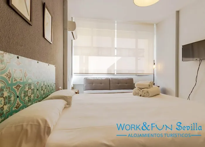 Hotel cerca del colegio: Apartamento La Campana en Centro Sevilla
