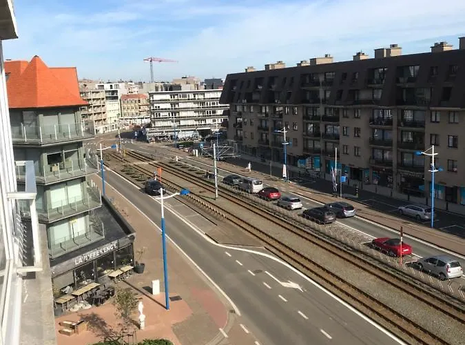Zonnige Studio Mermoz Koksijde-Bad
