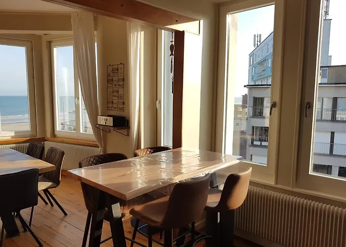 Apt 6 pers. Duplex vue mer avec charme de l'ancien