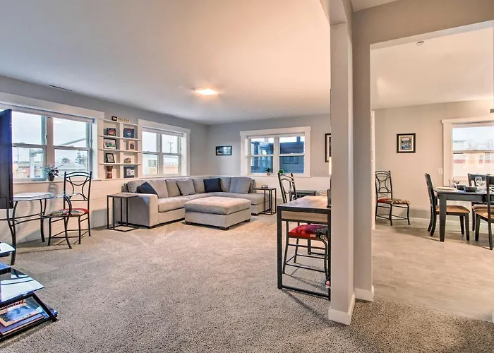 Updated Helena Condo - Walk To Downtown Spots