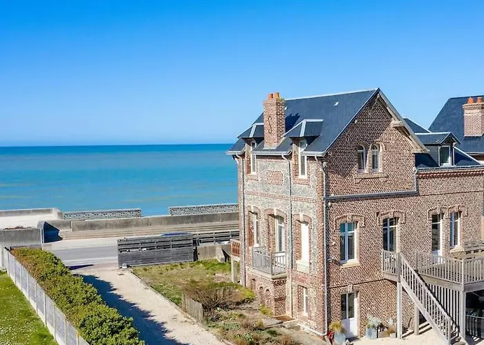 LES TAMARIS, Villa face à la mer, emplacement privilégié