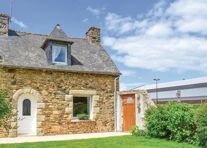 1 Bedroom Lovely Home In Goudelin
