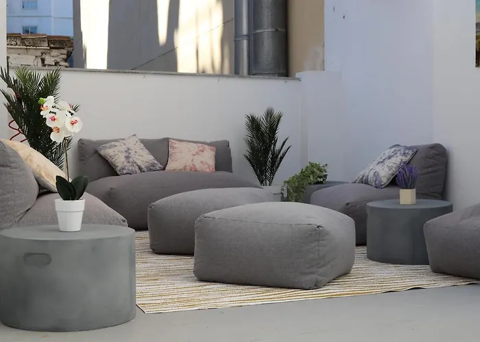 Hotel cerca del colegio: Moontels Paseo de Ruzafa