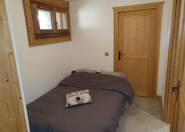 Le Repaire des Loups - Appart neuf 12 pers 4 chambres - location à la semaine