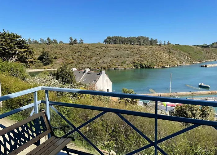 Appartement T3 vue mer Sauzon balcon et parking privé
