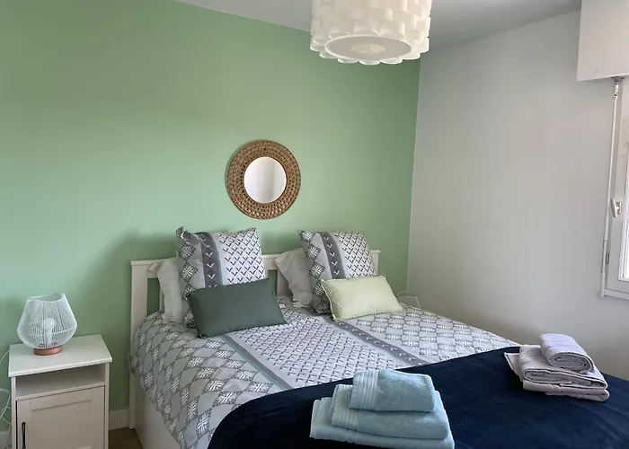 Appartement T3 vue mer Sauzon balcon et parking privé