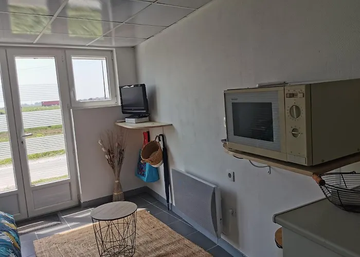 Studio indépendant à BOURGNEUF-EN-RETZ vue sur les Marais à 5 mn des plages
