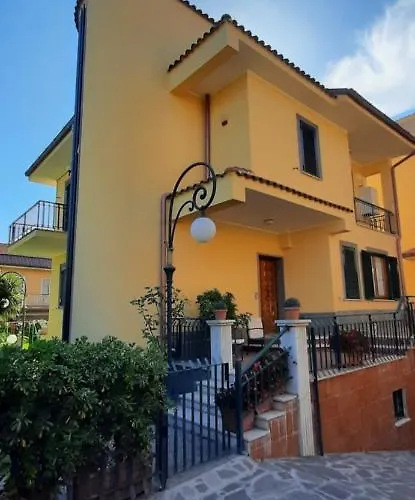 La villa: Anagnina Apartment Capistrano