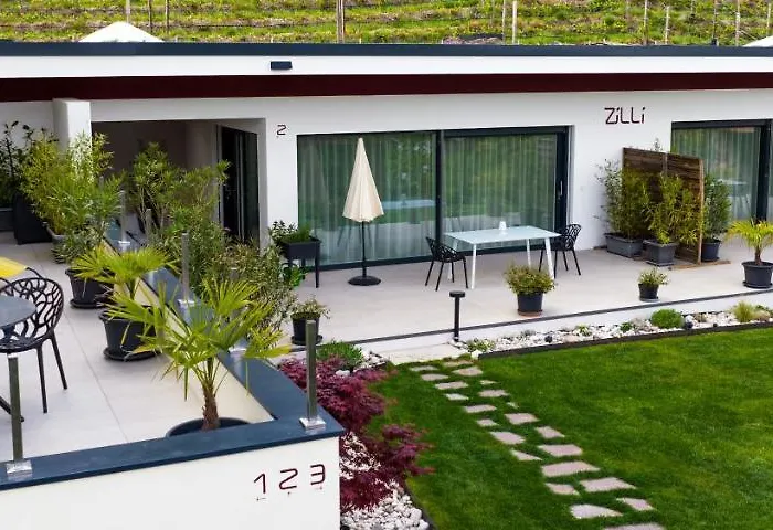 Zilli Studio Apartments