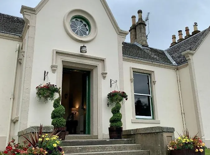 4 star hotel: West Plean House