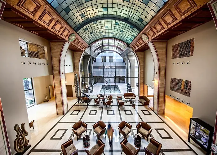 Hotel with pool: Continental Hotel Budapest