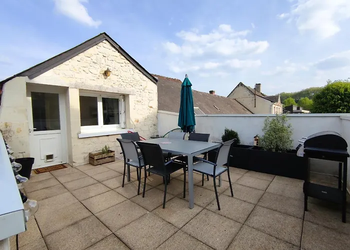 Gîte La p'tite terrasse Chinon centre Parking gratuit