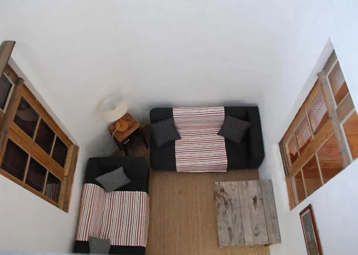 Appartement de charme au cœur d une cité médiévale