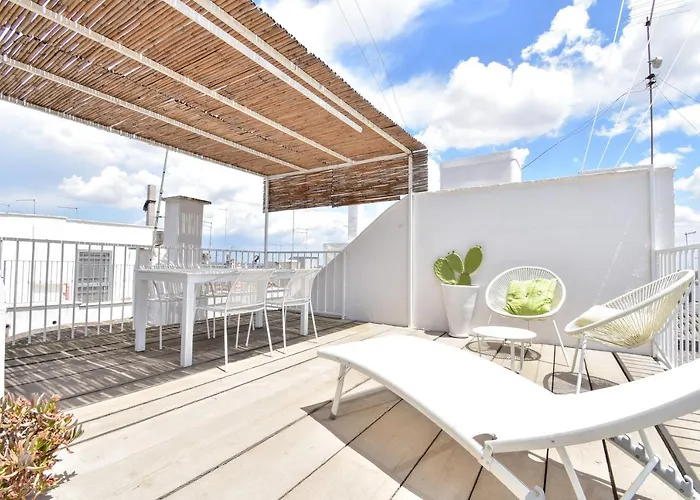 Mina'S Roof Apartment Terrace: Whit Sea View