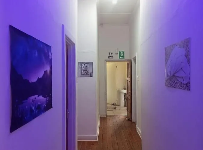 B&B only: Moonlight Guesthouse