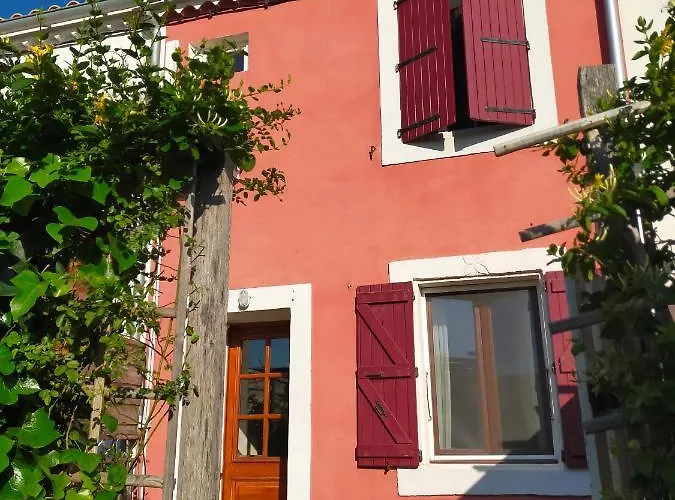 Maison de charme au bord de l'Aude, à 5min de la plage