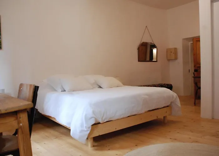 Appartement de charme au cœur d une cité médiévale