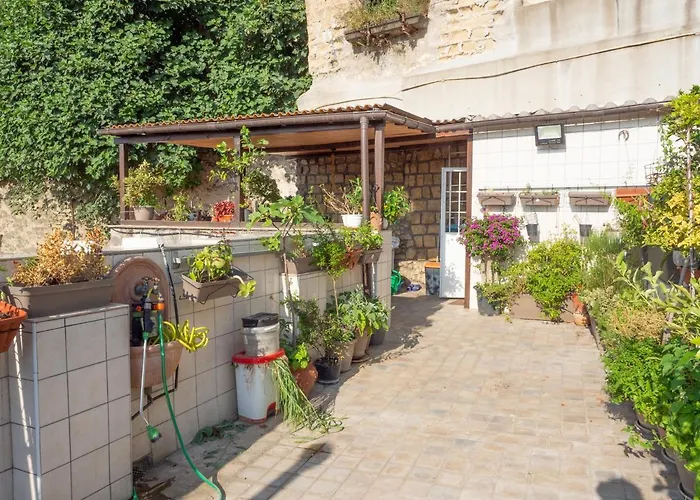 The Heart Of Naples - Neapolitana