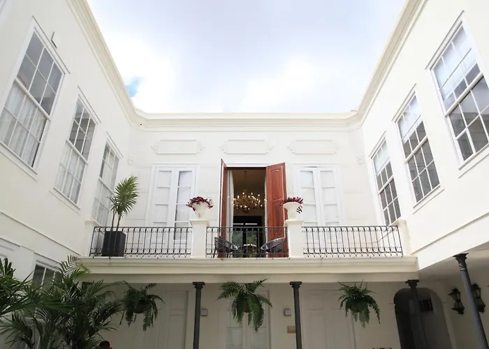 Hotel familiar: Nava Suites