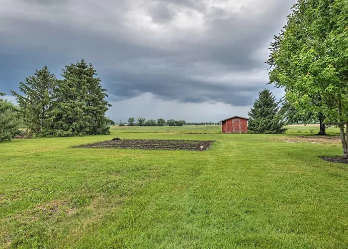 Cozy Seneca Falls Home Close To Cayuga Wine Trail!