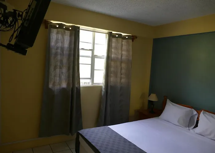 Bascombe Apartments