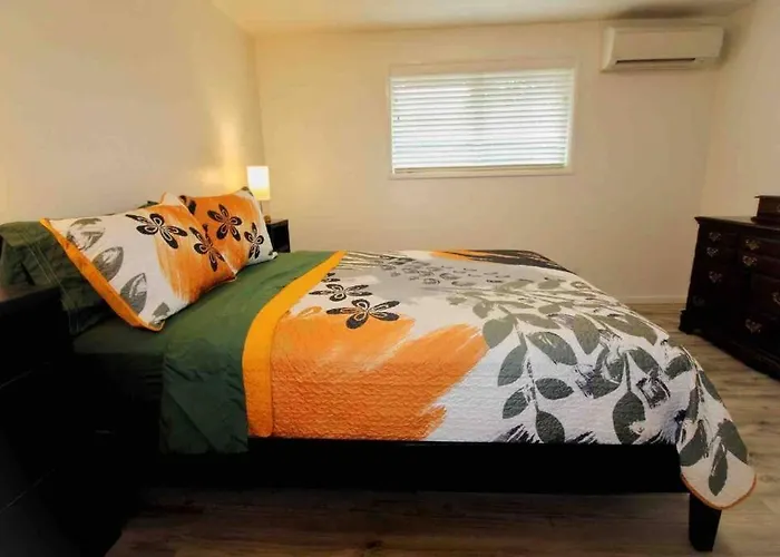 Cheerful 3 Bedroom On A Park 10 Miles From Eugene