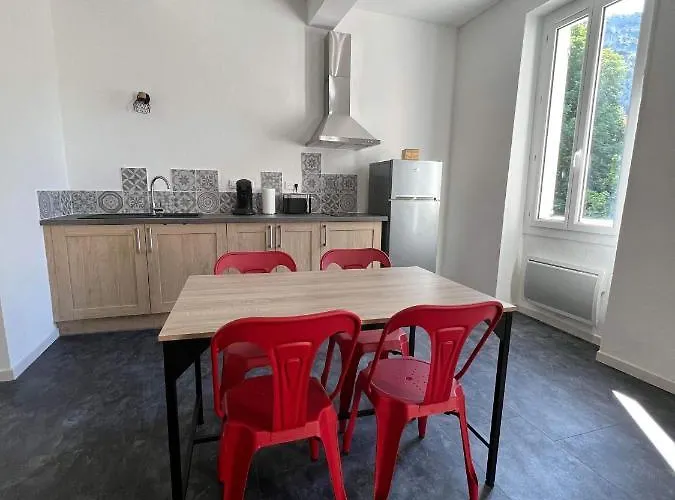 Appart la rue des roues, à Fontaine-de-Vaucluse