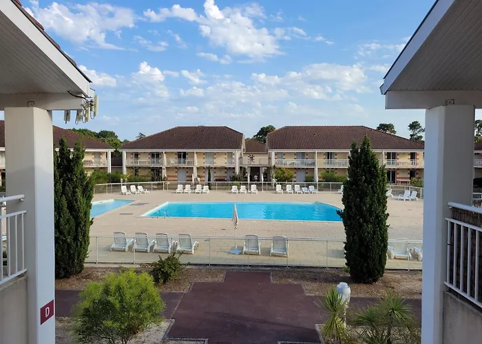 Appartement 6 places proche plage et avec piscine