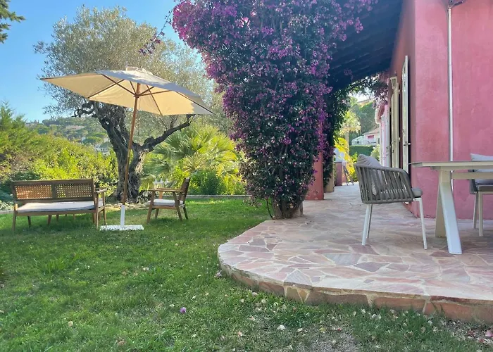 Fantastic Pool Villa 900M To The Beach; With Extravagant Big Garden