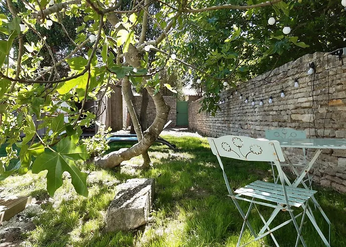 Charmante maison de plain pied avec 700m2 de jardin cloturé