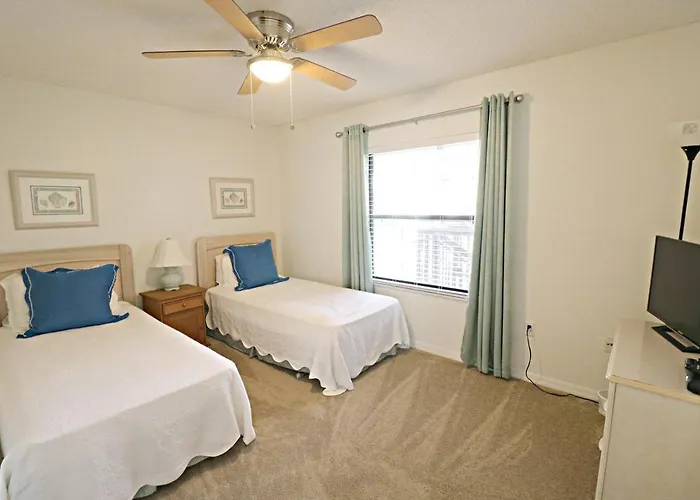 Ocean Village Club F22