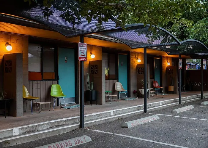 Motels Historic Star