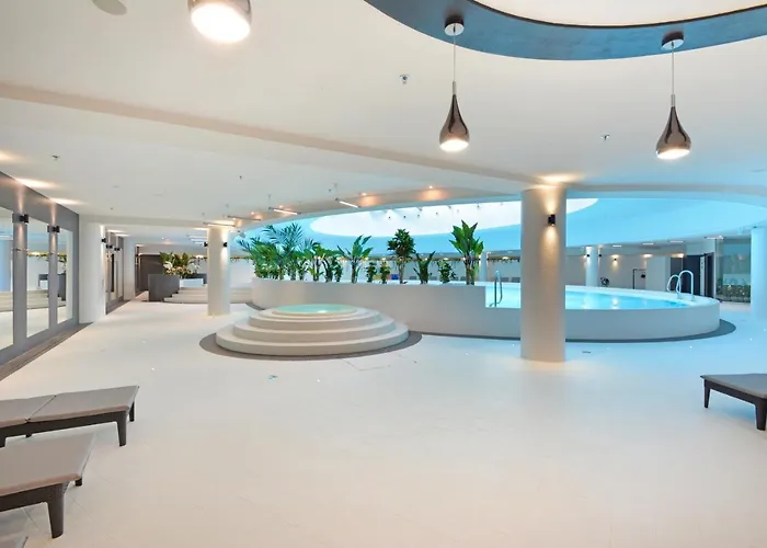 Hanza Tower Apartamenty