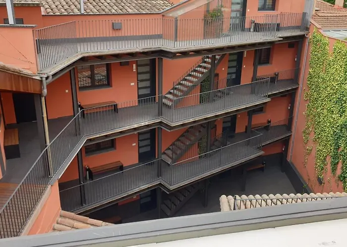 Apartaments y Habitacions Entre Volcans