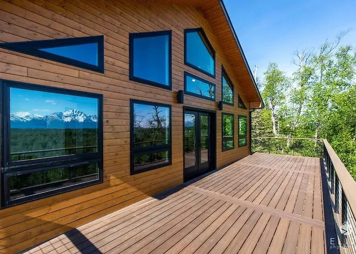 Luxury Living At The Eagles Perch Palmer Ak
