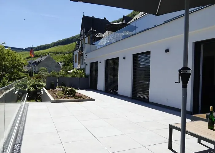 Moselufer Apartments