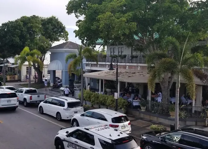 Del Mar Villa